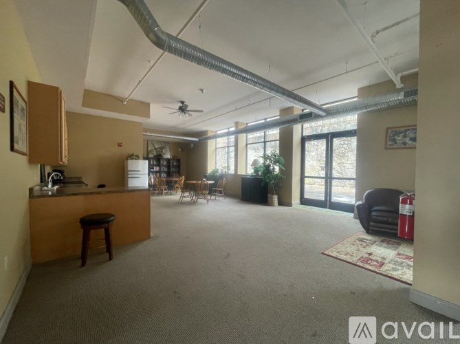 Source URL: https://prod-avail.s3.amazonaws.com/public_images/41502220/listing/Screenshot_2025-10-22_at_1.54.20%E2%80%AFPM.png