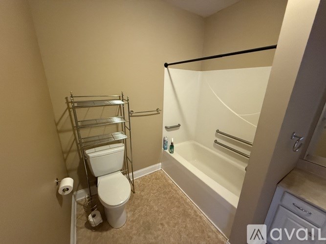 Source URL: https://prod-avail.s3.amazonaws.com/public_images/41501659/listing/IMG_9090.jpeg