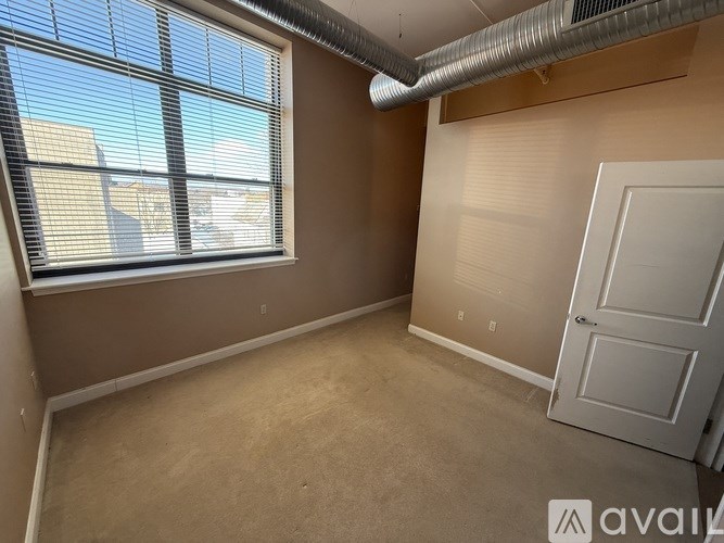 Source URL: https://prod-avail.s3.amazonaws.com/public_images/41501656/listing/IMG_9094.jpeg