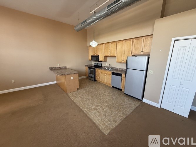 Source URL: https://prod-avail.s3.amazonaws.com/public_images/41501657/listing/IMG_9084.jpeg