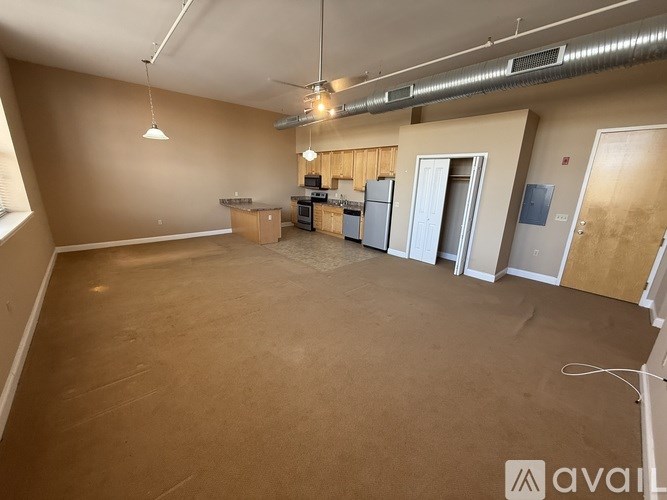 Source URL: https://prod-avail.s3.amazonaws.com/public_images/41501665/listing/IMG_9082.jpeg