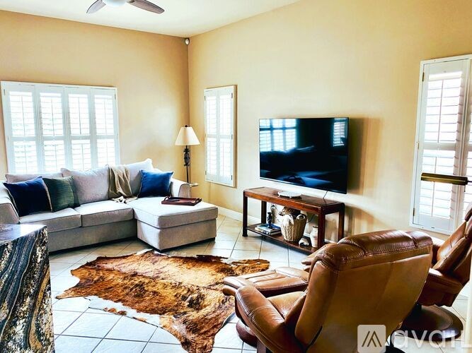 Source URL: https://prod-avail.s3.amazonaws.com/public_images/41510989/listing/casual_living2_resized.jpg