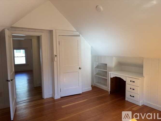 Source URL: https://prod-avail.s3.amazonaws.com/public_images/41501918/listing/IMG_6912.jpeg