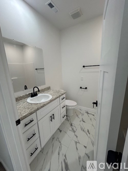 Source URL: https://prod-avail.s3.amazonaws.com/public_images/41496127/listing/IMG_3979.jpg