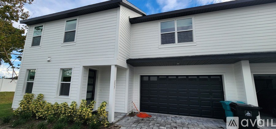 Source URL: https://prod-avail.s3.amazonaws.com/public_images/41511198/listing/20250927_171726.jpg