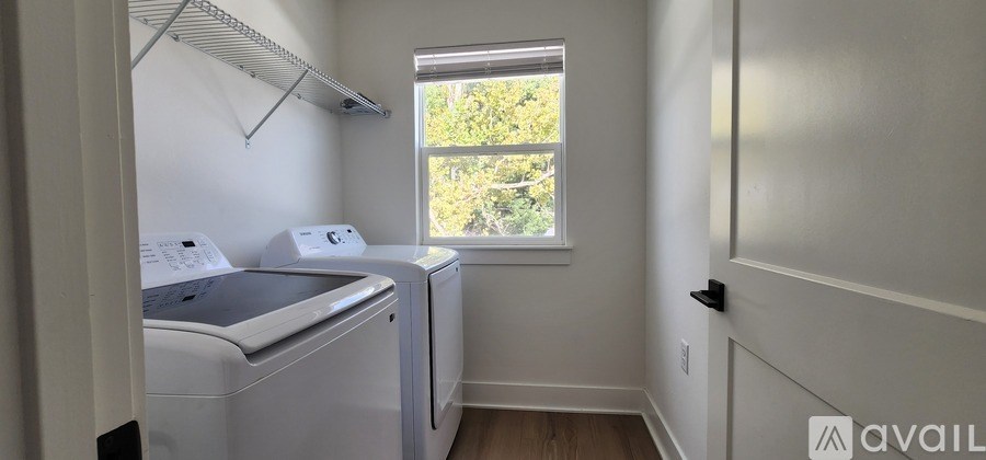 Source URL: https://prod-avail.s3.amazonaws.com/public_images/41511184/listing/20250927_165132.jpg