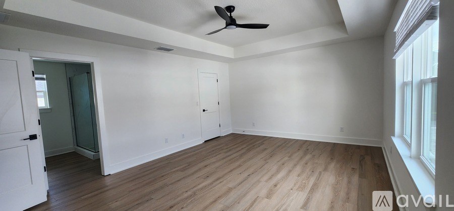 Source URL: https://prod-avail.s3.amazonaws.com/public_images/41511192/listing/20250927_165824.jpg