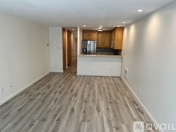 Source URL: https://prod-avail.s3.amazonaws.com/public_images/41502989/listing/IMG_7117.jpeg