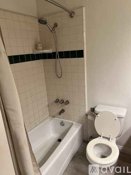 Source URL: https://prod-avail.s3.amazonaws.com/public_images/41502990/listing/IMG_7113.jpeg