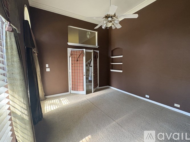 Source URL: https://prod-avail.s3.amazonaws.com/public_images/41511961/listing/IMG_3057.jpeg