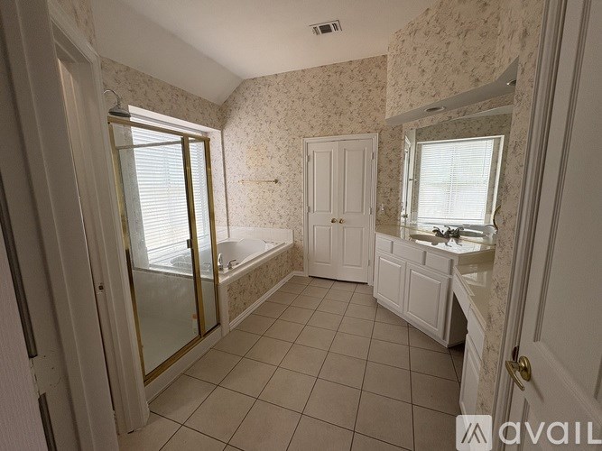 Source URL: https://prod-avail.s3.amazonaws.com/public_images/41511966/listing/IMG_3101.jpeg