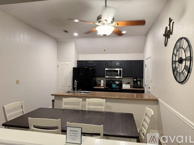 Source URL: https://prod-avail.s3.amazonaws.com/public_images/41456315/listing/Kitchen.jpg