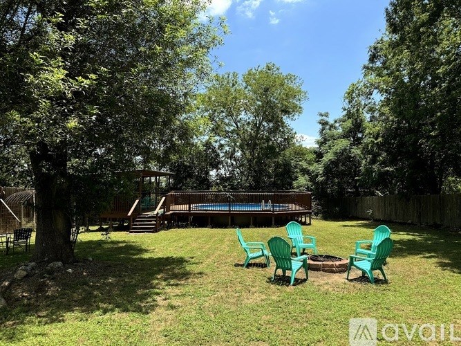 Source URL: https://prod-avail.s3.amazonaws.com/public_images/41456311/listing/Backyard5.jpg