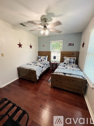 Source URL: https://prod-avail.s3.amazonaws.com/public_images/41456318/listing/BRm4444.jpg