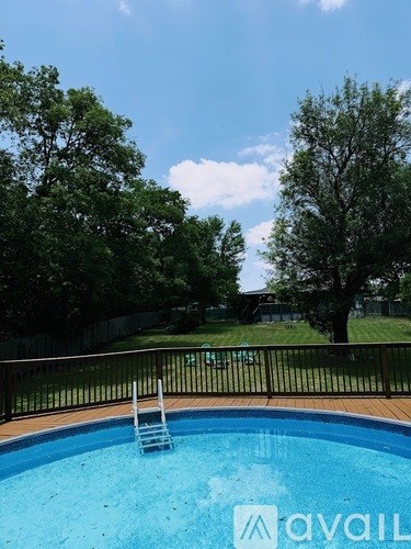 Source URL: https://prod-avail.s3.amazonaws.com/public_images/41456356/listing/Pool.jpg