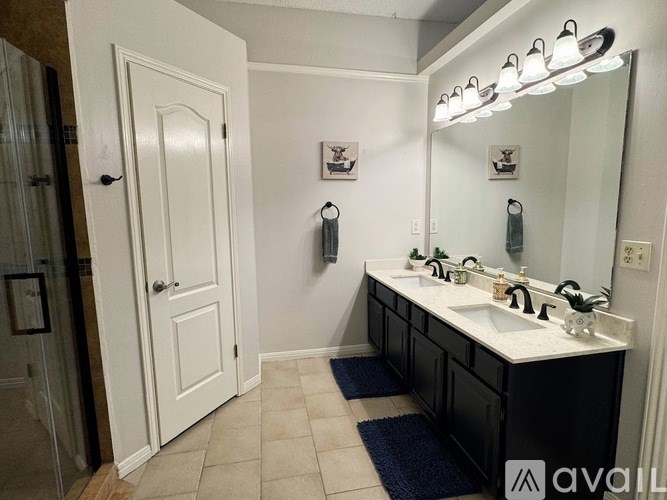 Source URL: https://prod-avail.s3.amazonaws.com/public_images/41456357/listing/MasterBath1.jpg