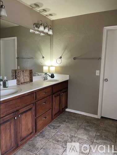 Source URL: https://prod-avail.s3.amazonaws.com/public_images/41499732/listing/IMG_0543.jpeg