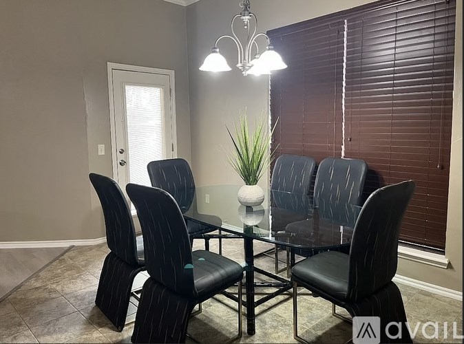 Source URL: https://prod-avail.s3.amazonaws.com/public_images/41499727/listing/IMG_0539.jpeg