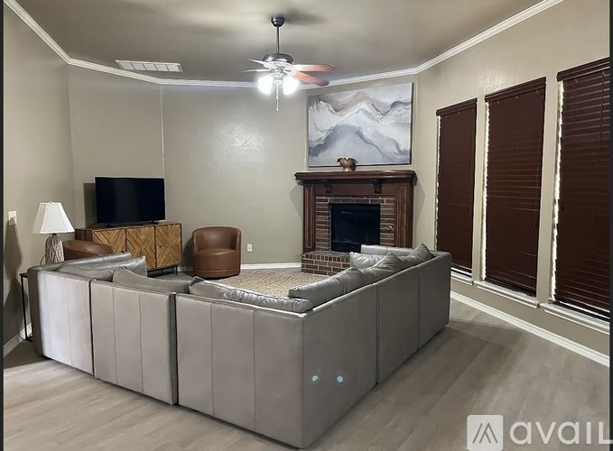 Source URL: https://prod-avail.s3.amazonaws.com/public_images/41499730/listing/IMG_0537.jpeg