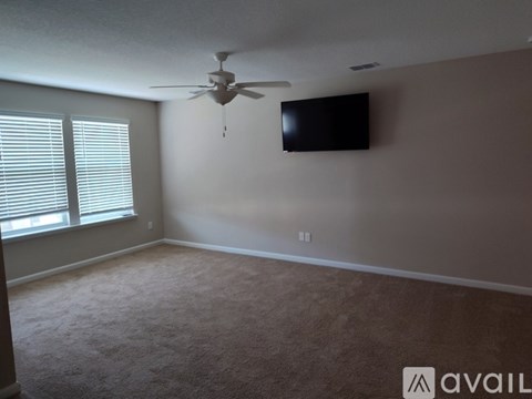 Source URL: https://prod-avail.s3.amazonaws.com/public_images/41497752/listing/Master.jpg