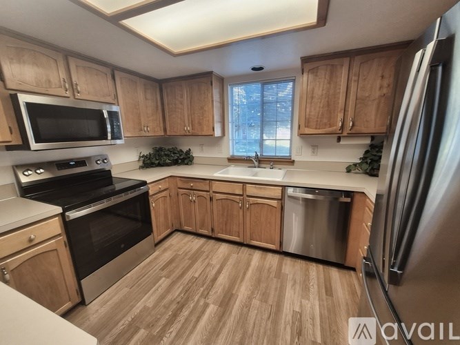 Source URL: https://prod-avail.s3.amazonaws.com/public_images/41514109/listing/1000019353.jpg