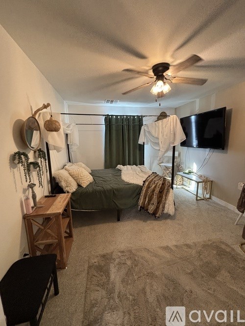 Source URL: https://prod-avail.s3.amazonaws.com/public_images/41510814/listing/IMG_0318.jpeg