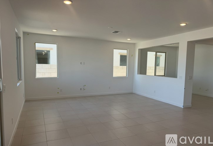 Source URL: https://prod-avail.s3.amazonaws.com/public_images/41510800/listing/IMG_0867.jpeg