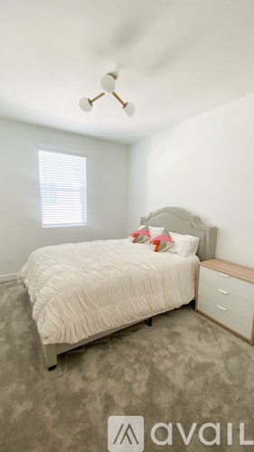 Source URL: https://prod-avail.s3.amazonaws.com/public_images/41510494/listing/IMG_1387_jpg_2.JPG