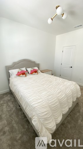 Source URL: https://prod-avail.s3.amazonaws.com/public_images/41510488/listing/IMG_1388_jpg_2.JPG