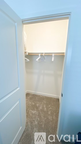 Source URL: https://prod-avail.s3.amazonaws.com/public_images/41510484/listing/IMG_1390_jpg_2.JPG