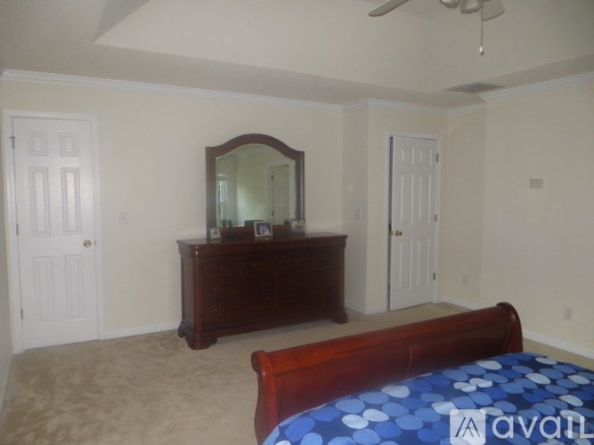 Source URL: https://prod-avail.s3.amazonaws.com/public_images/41502870/listing/IMG_1934-1.jpeg