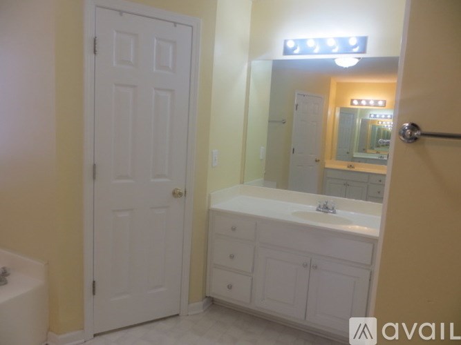 Source URL: https://prod-avail.s3.amazonaws.com/public_images/41502895/listing/IMG_1942-1.jpeg