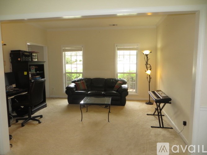 Source URL: https://prod-avail.s3.amazonaws.com/public_images/41502837/listing/IMG_1880-1.jpeg