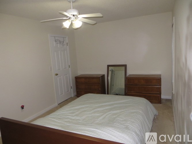 Source URL: https://prod-avail.s3.amazonaws.com/public_images/41502858/listing/IMG_1910.jpeg