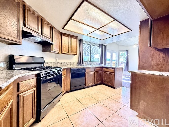 Source URL: https://prod-avail.s3.amazonaws.com/public_images/41471331/listing/Kitchen__3__9_25_25.jpg