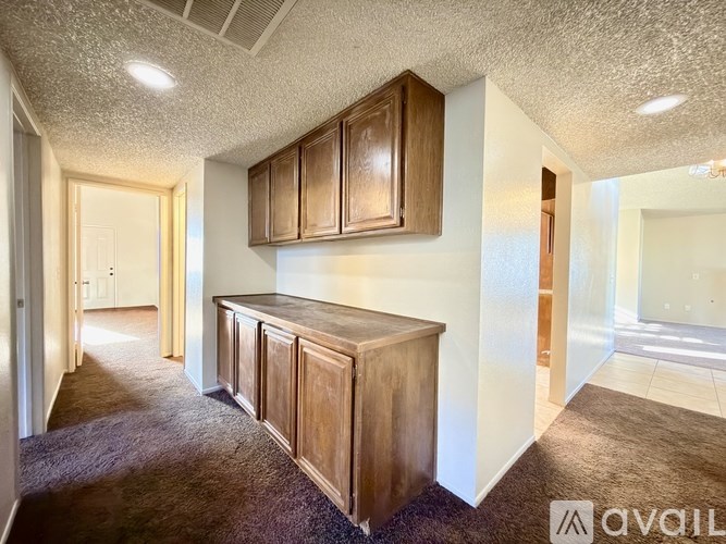 Source URL: https://prod-avail.s3.amazonaws.com/public_images/41471332/listing/Hallway__9_25_25.jpg