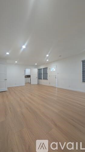 Source URL: https://prod-avail.s3.amazonaws.com/public_images/41506300/listing/PXL_20251021_212646422-min.jpg