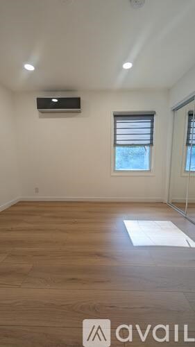 Source URL: https://prod-avail.s3.amazonaws.com/public_images/41506306/listing/PXL_20251021_212936560-min.jpg