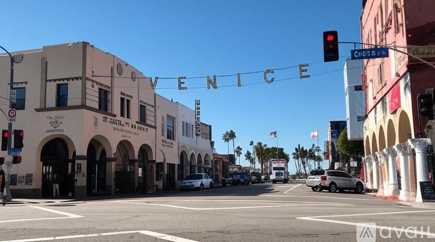 Source URL: https://prod-avail.s3.amazonaws.com/public_images/41488797/listing/Venice_sign.jpg