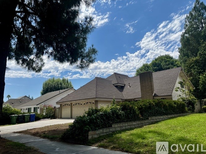 Source URL: https://prod-avail.s3.amazonaws.com/public_images/41505249/listing/IMG_3404.jpeg