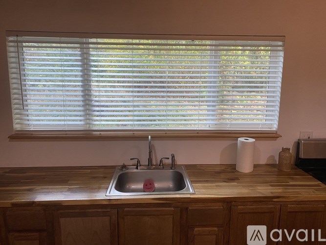 Source URL: https://prod-avail.s3.amazonaws.com/public_images/41505132/listing/IMG_8040.jpeg