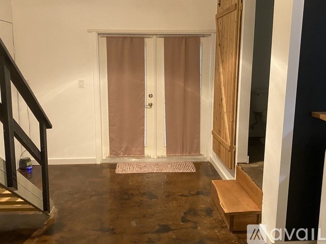 Source URL: https://prod-avail.s3.amazonaws.com/public_images/41505159/listing/IMG_8052.jpeg