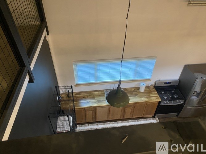 Source URL: https://prod-avail.s3.amazonaws.com/public_images/41505162/listing/IMG_8063.jpeg