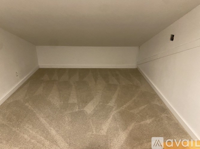 Source URL: https://prod-avail.s3.amazonaws.com/public_images/41505163/listing/IMG_8060.jpeg