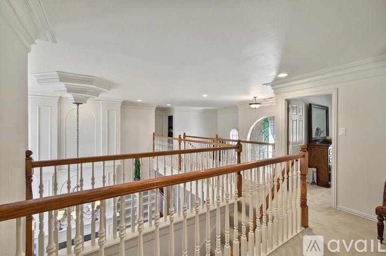 Source URL: https://prod-avail.s3.amazonaws.com/public_images/41512588/listing/11.jpg