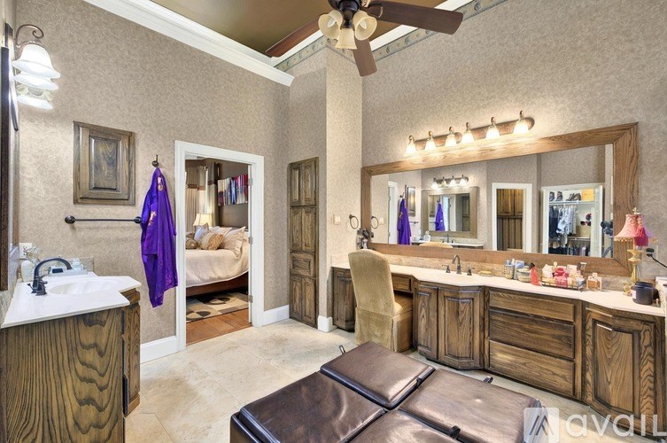 Source URL: https://prod-avail.s3.amazonaws.com/public_images/41512602/listing/13.jpg