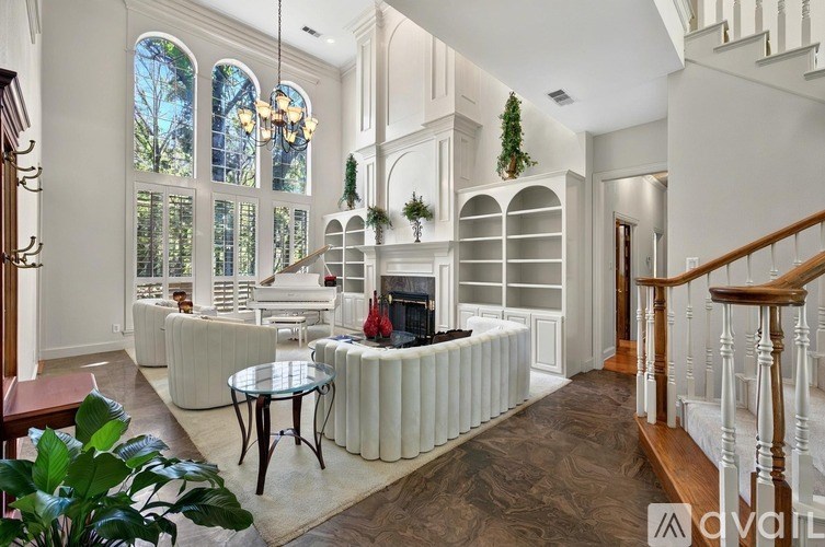 Source URL: https://prod-avail.s3.amazonaws.com/public_images/41512612/listing/4.jpg