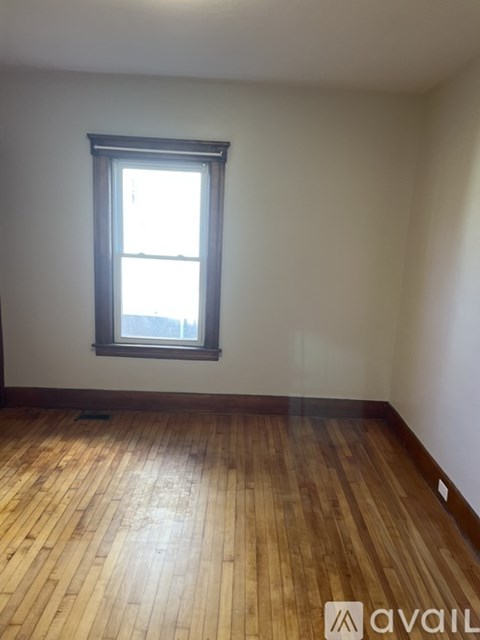 Source URL: https://prod-avail.s3.amazonaws.com/public_images/41504889/listing/IMG_9325.jpeg
