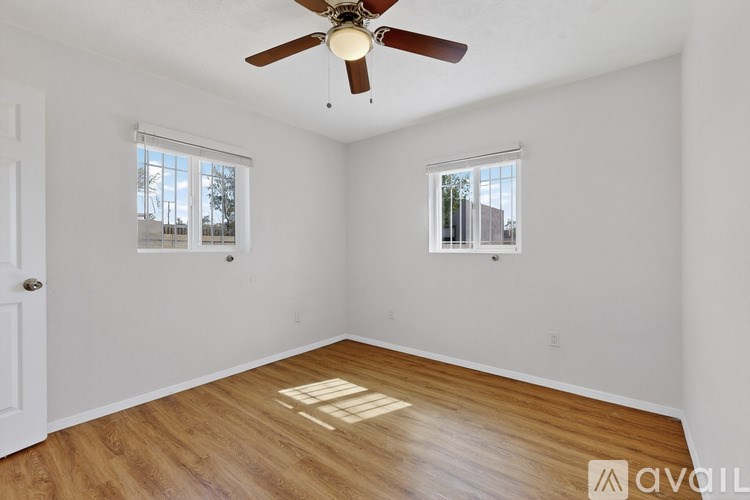 Source URL: https://prod-avail.s3.amazonaws.com/public_images/41504619/listing/1000026189.jpg