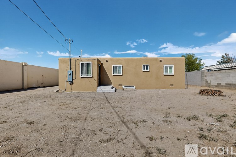 Source URL: https://prod-avail.s3.amazonaws.com/public_images/41504626/listing/1000026196.jpg